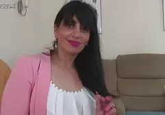 سبزه با جوانان کوچک در یک دفتر لعنتی می شود عکس شهوانی جدید